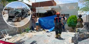 Conductor choca contra vehículo, intenta huir y termina proyectándose contra vivienda en Reynosa, Tamaulipas