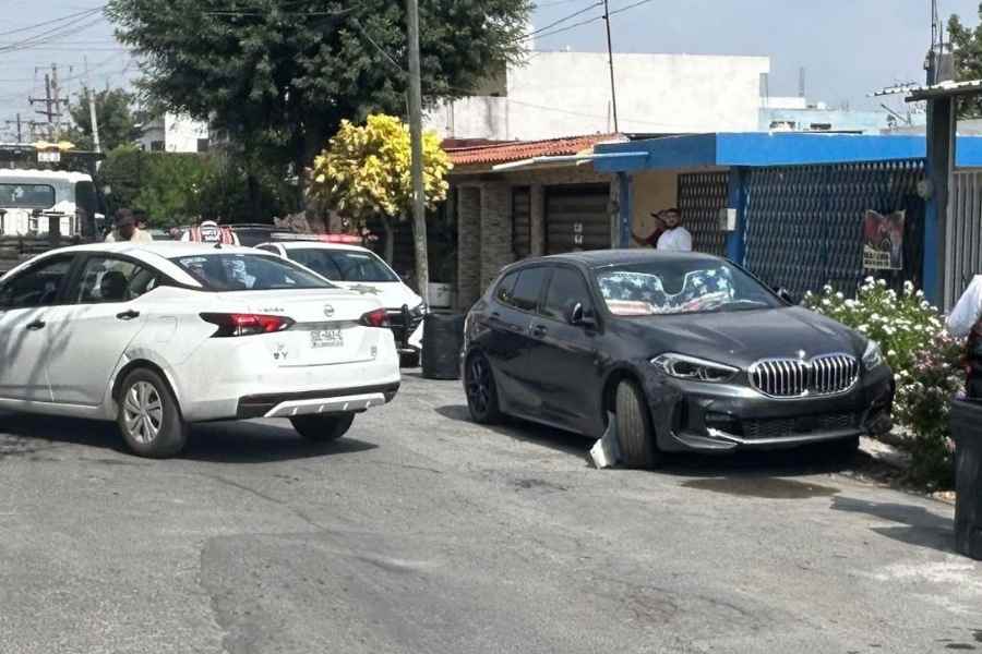 Conductora resulta lesionada tras sufrir aparatosa volcadura en Guadalupe, NL