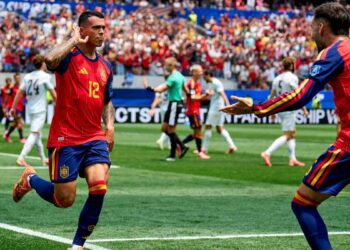 España golea a Austria
