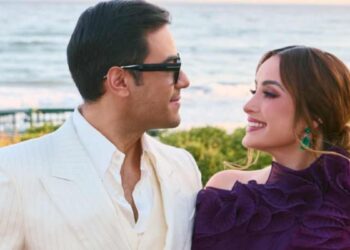 Cynthia Rodríguez presume su baby bump en redes sociales