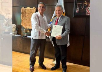 Designa gobernador Américo Villarreal a Ricardo Guerrero como nuevo secretario de Salud