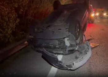 Dos mujeres resultan lesionadas tras volcar en la Carretera Nacional en Montemorelos, NL