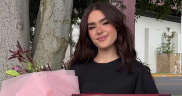 Emily Cinnamon, hija de Canelo Álvarez, celebra su graduación de bachillerato