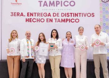 Mónica distintivos Hecho en Tampico