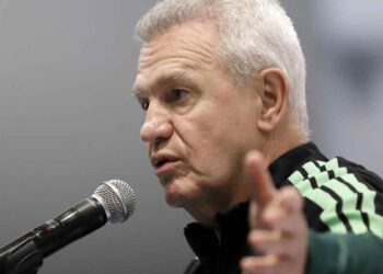 Javier Aguirre critica cambio de horario del México vs Inglaterra