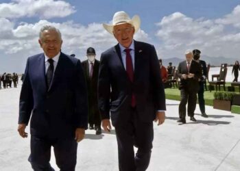 Ken Salazar comunicarse AMLO