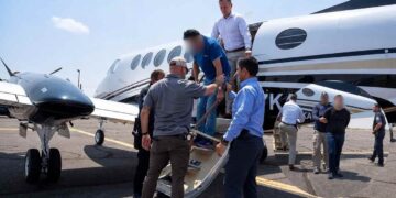 Filtran fotografías inéditas del arresto de “El Mayo” Zambada y de Joaquín Guzmán López, hijo de “El Chapo”