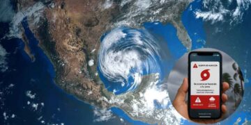 Gobierno Federal anuncia nueva alerta en celulares por huracanes: así funcionará