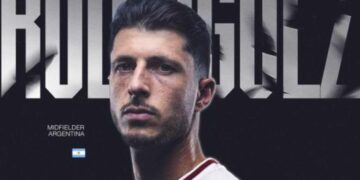 Guido Rodríguez renueva con Valencia y aleja a Tigres