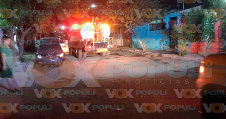 Incendio consume segundo piso de vivienda en Ciudad Victoria, Tamaulipas