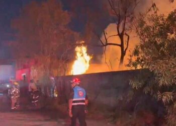 Incendio tarimera Escobedo