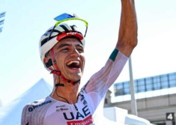 Isaac del Toro hace historia en el Tour de Francia en Montjuic