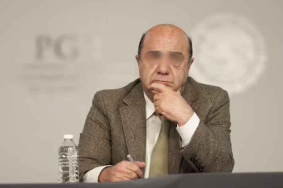 Juez cambia medida cautelar de Jesús Murillo Karam por caso Ayotzinapa; usará brazalete electrónico