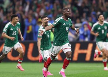 Julián Quiñones Once Ideal Mundial
