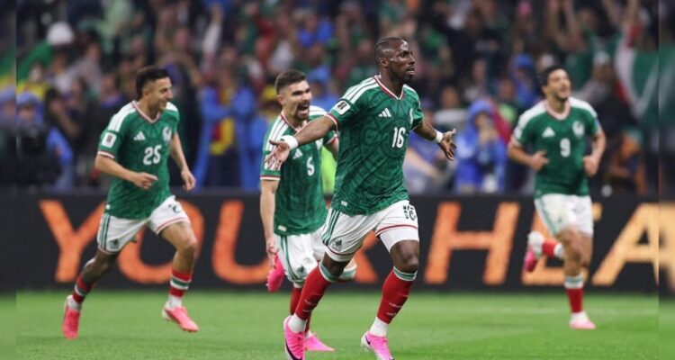 Julián Quiñones Once Ideal Mundial