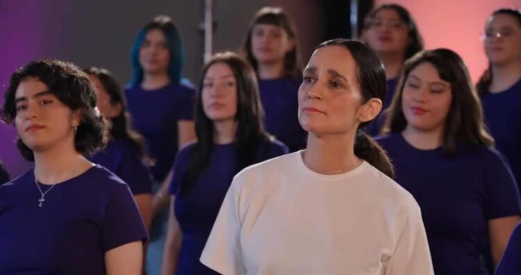 Julieta Venegas niega haber cobrado 14 millones por “La Niña Futbolista”