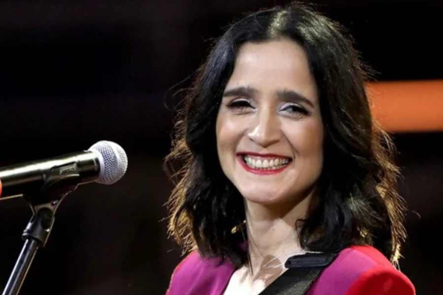 Julieta Venegas niega haber cobrado 14 millones por “La Niña Futbolista”