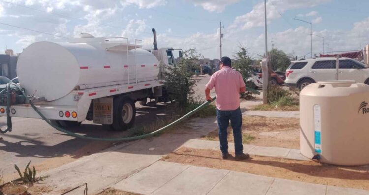 Estas son las colonias que reciben apoyo de agua en pipas por altas temperaturas en Nuevo Laredo, Tamaulipas