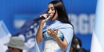María Becerra entona el himno argentino en el Mundial 2026