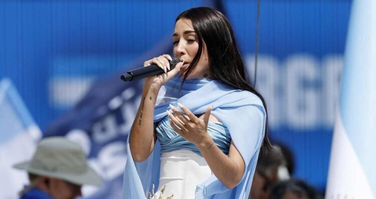 María Becerra entona el himno argentino en el Mundial 2026