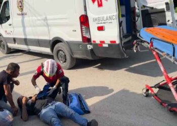 mujer motociclista Obrera El Mante