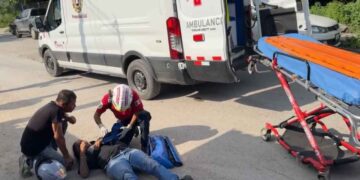 mujer motociclista Obrera El Mante