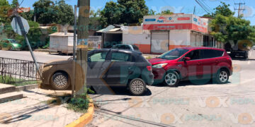 Mujer protagoniza fuerte choque con heridos tras omitir alto en Cd. Victoria, Tamaulipas