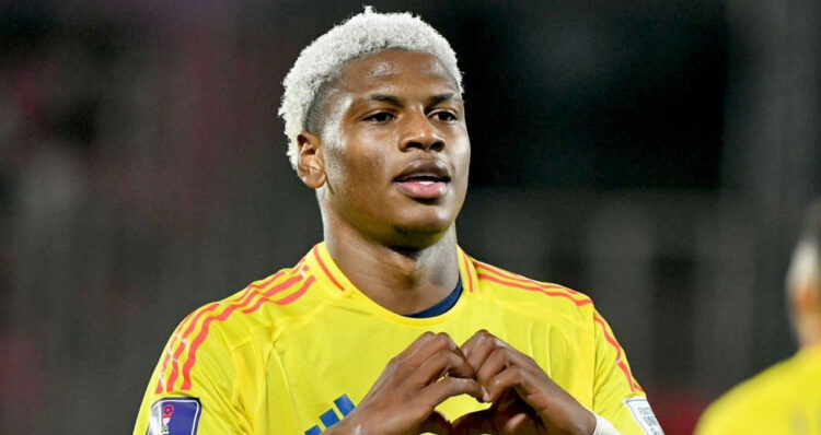 delantero colombiano Óscar Perea