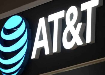 Registro de celulares frena a compañía AT&T en mercado mexicano