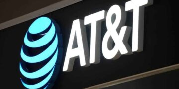 Registro de celulares frena a compañía AT&T en mercado mexicano