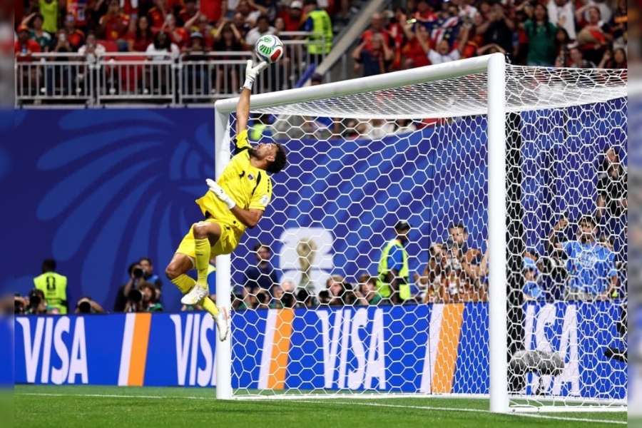 Santiago Mele sale de Rayados