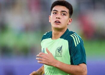 Gilberto Mora fuera Selección