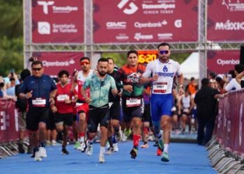 Conquistan el Triatlón Tamaulipas Eduardo Núñez y Fernanda Salazar
