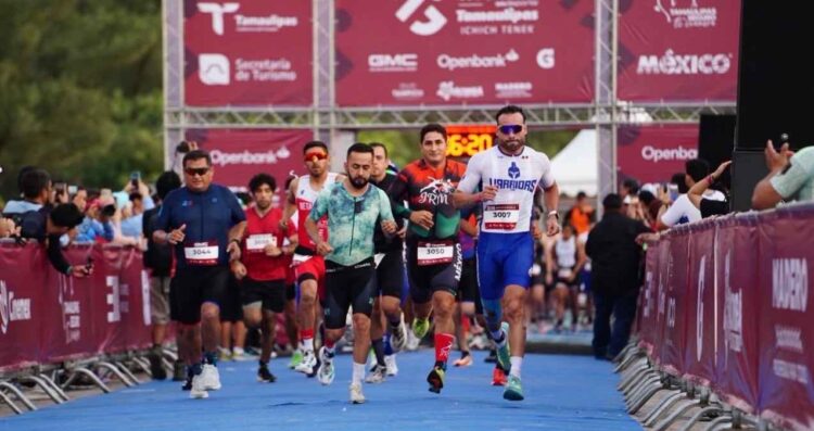 Conquistan el Triatlón Tamaulipas Eduardo Núñez y Fernanda Salazar