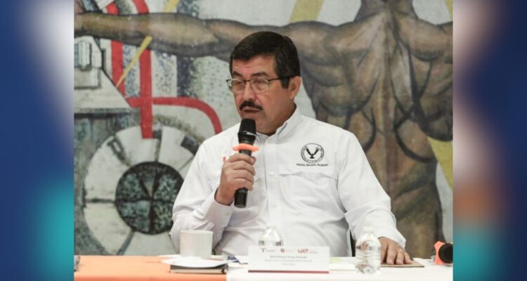 UAT clústeres industriales
