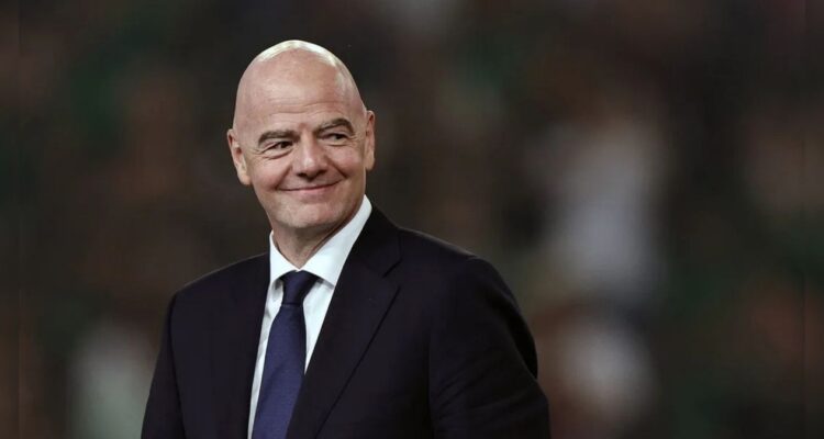 UEFA busca sacar a Infantino
