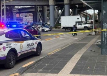 mujer desvanecerse estación Moctezuma