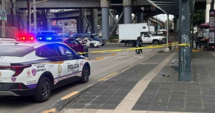 mujer desvanecerse estación Moctezuma