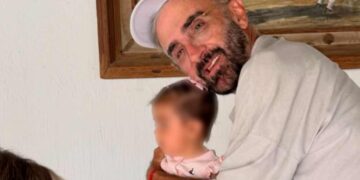 Vicente Fernández Jr. lleva a Isabella por primera vez al rancho Los Tres Potrillos
