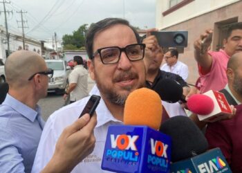 celulares en escuelas de Tamaulipas