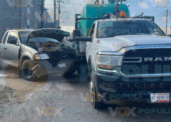 choque camioneta de sanitarios portátiles
