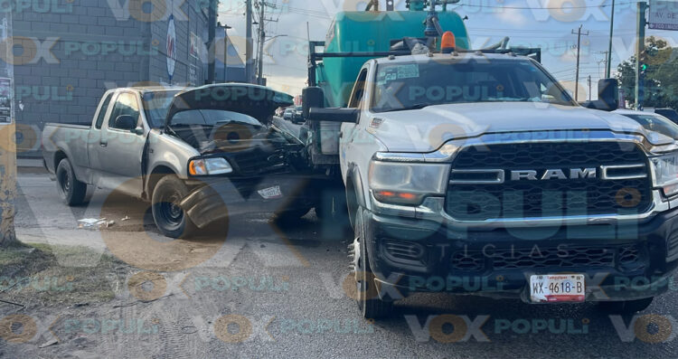 choque camioneta de sanitarios portátiles