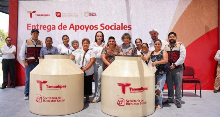 entrega de tinacos Nuevo Laredo