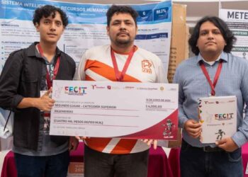 estudiantes investigadores IA UAT