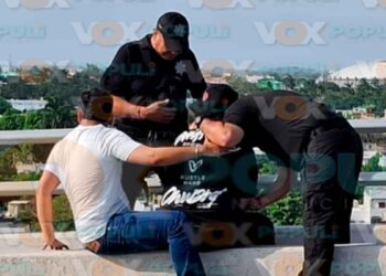 _joven arrojarse de un puente en Tampico