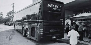 mujer autobus El Meco