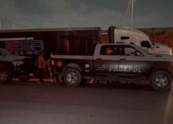 tráiler accidente en la Carretera a Monclova en Escobedo
