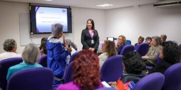 Adultas Mayores DIF conferencias