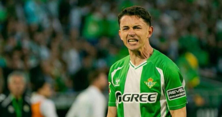 Álvaro Fidalgo podría salir del Betis ante su falta de minutos