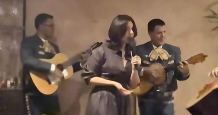 Ángela esposo Nodal romántico